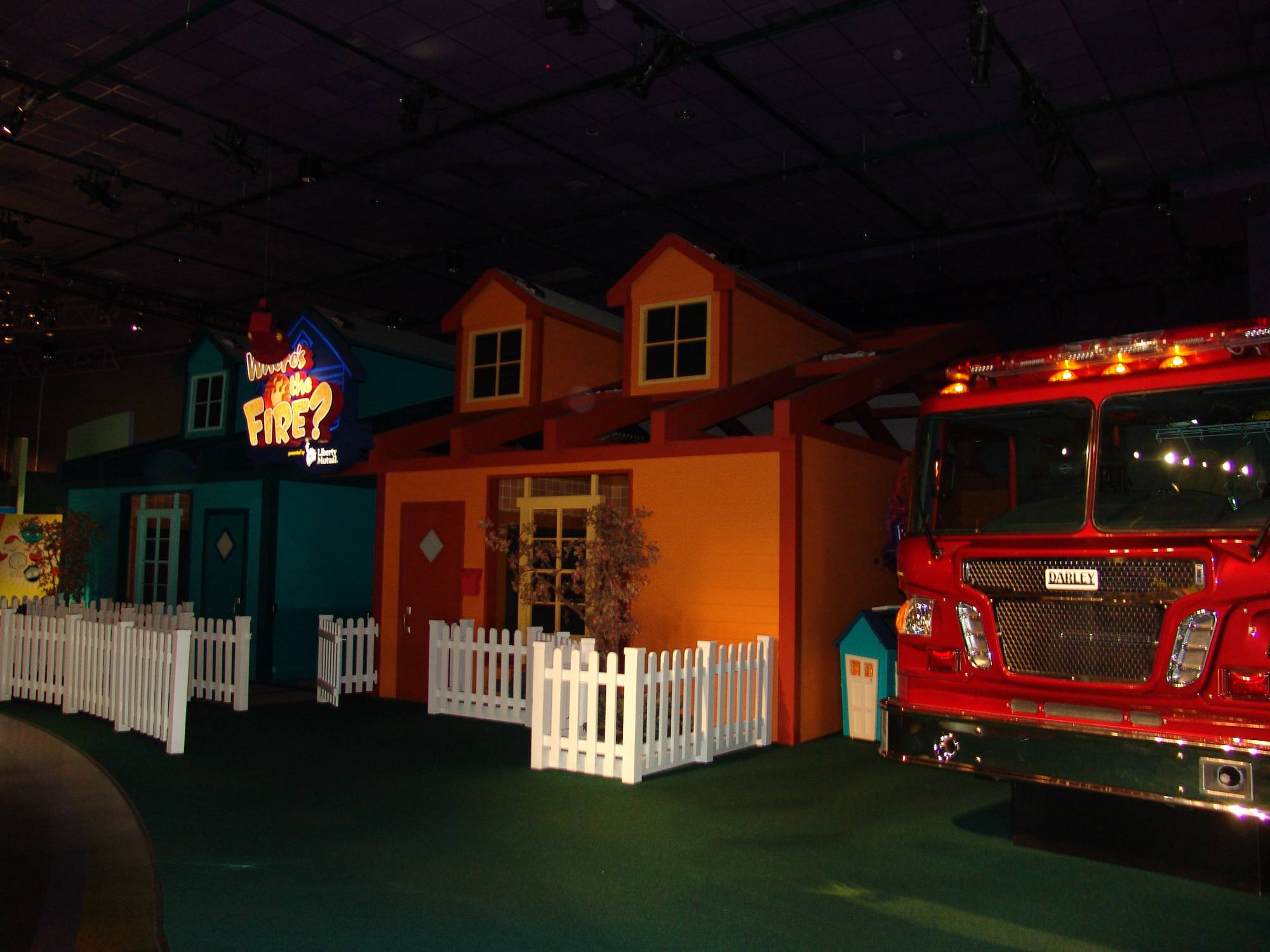Epcot - Innoventions West Where's the Fire?