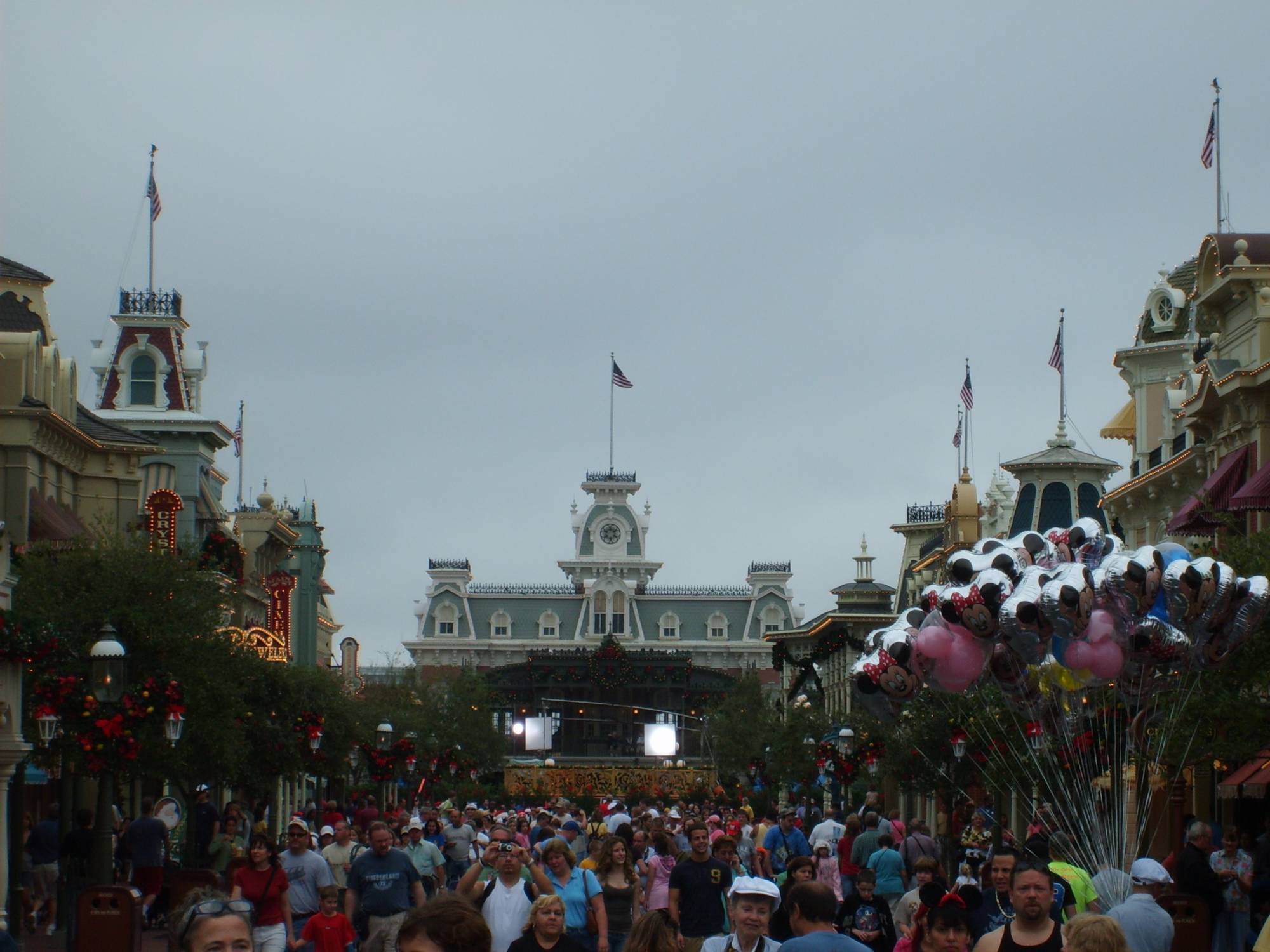 Magic Kingdom - Christmas Parade Filming