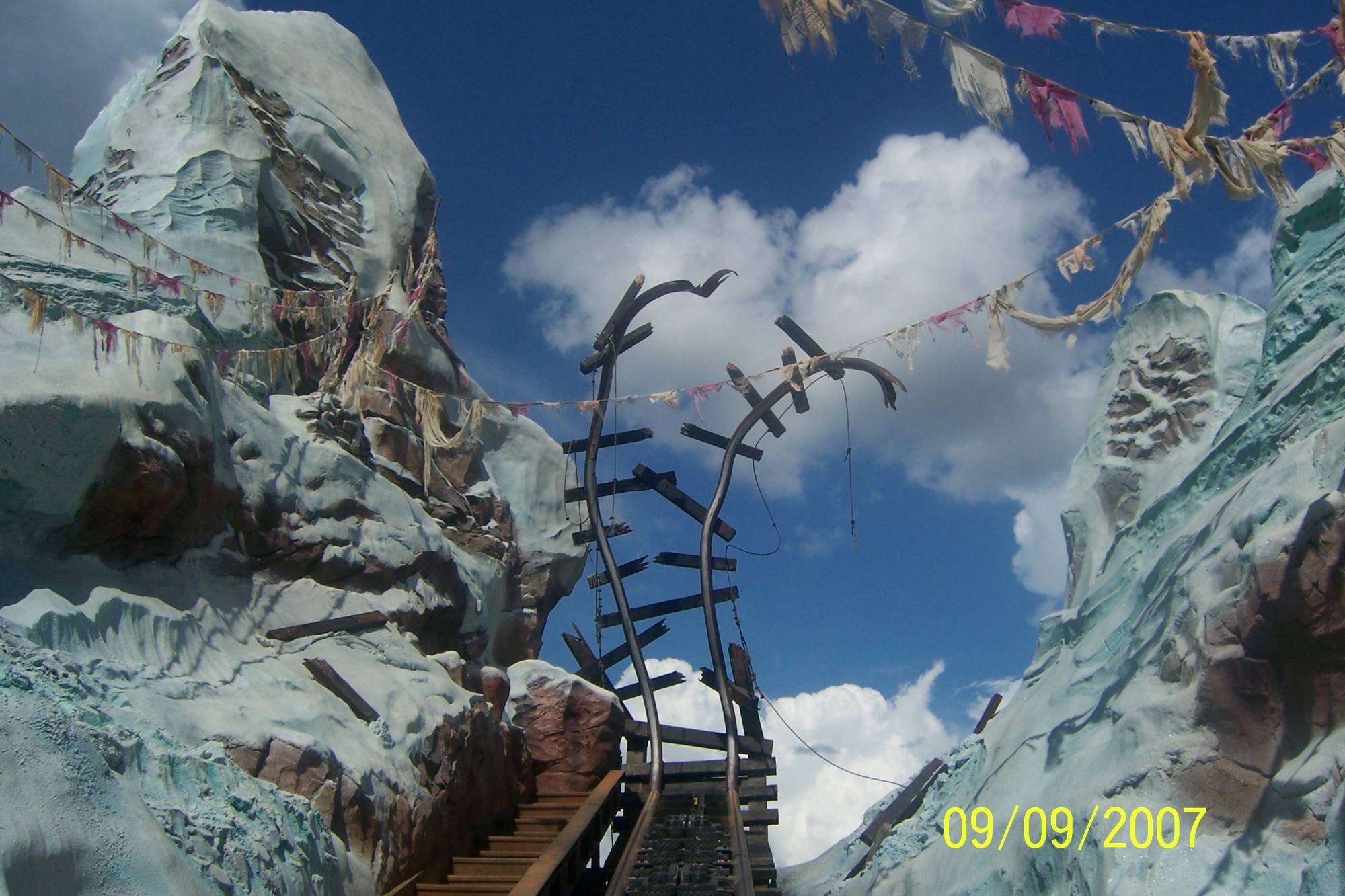 top of the mountain Expedition Everest