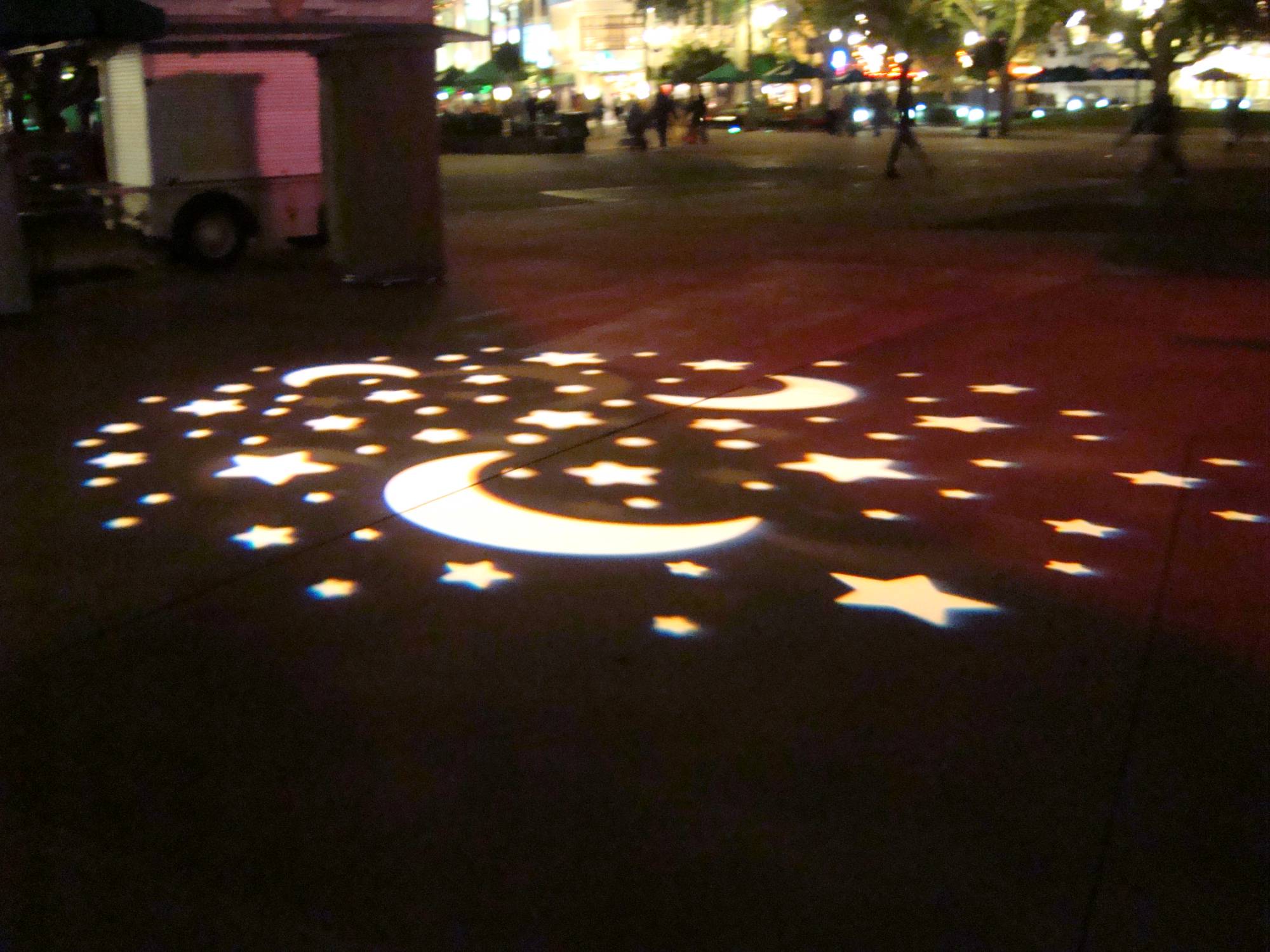 Disney's Hollywood Studios - night-time lighting effects