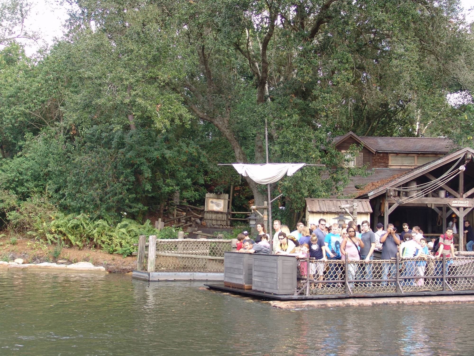 Magic Kingdom - rafts to Tom Sawyer Island