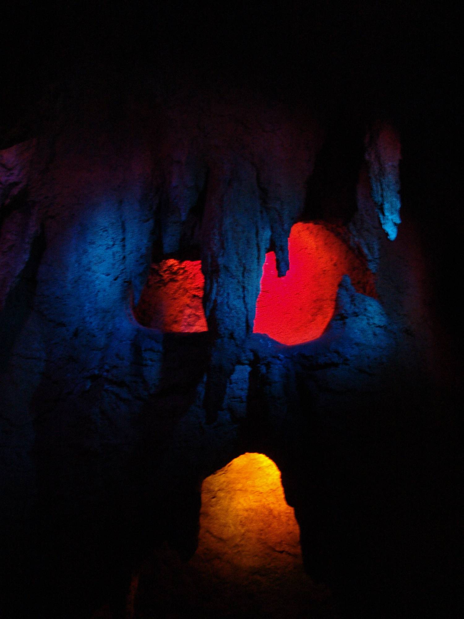 Magic Kingdom - Tom Sawyer Island cave