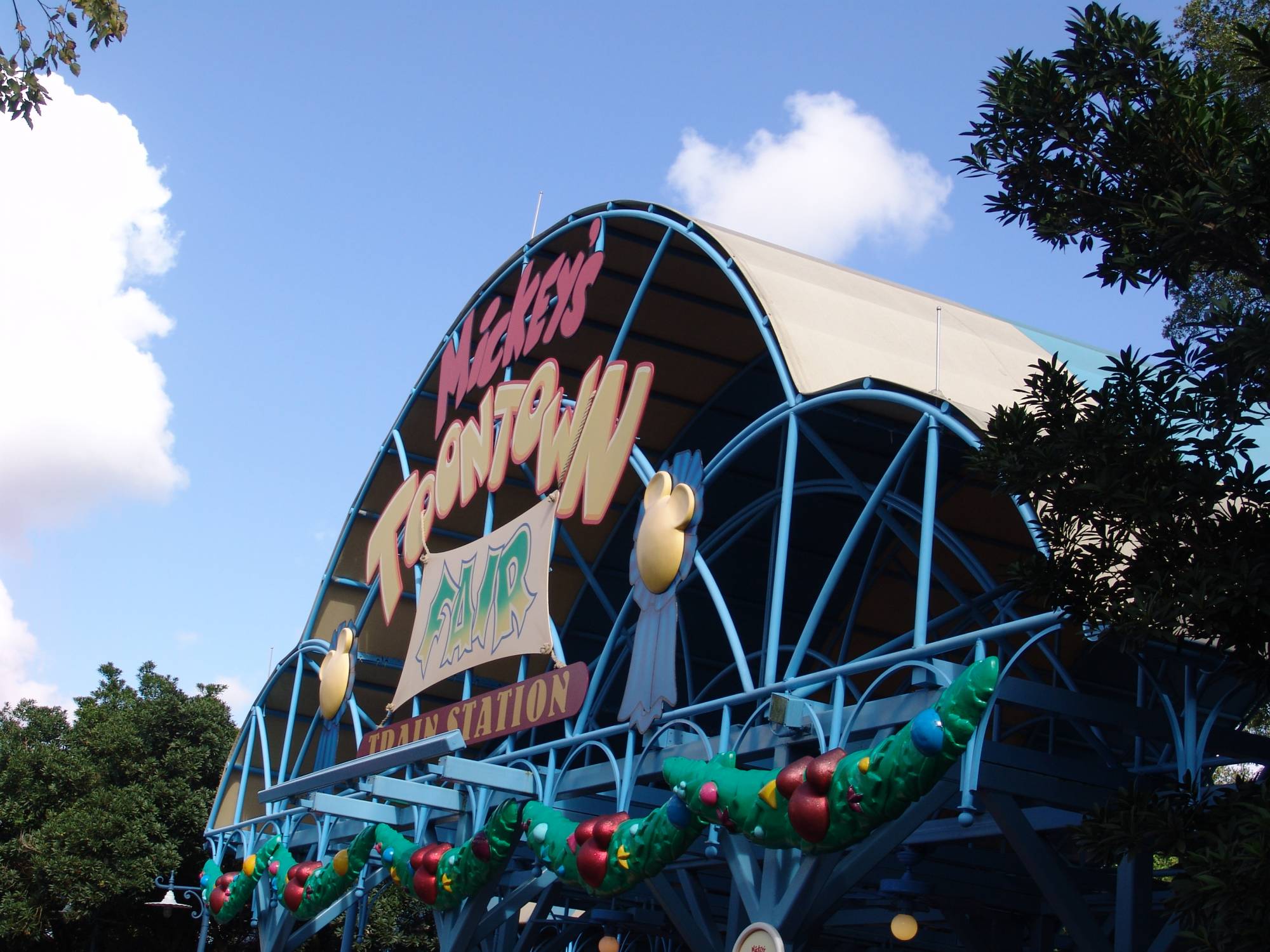 Magic Kingdom - Mickey's Tootown Fair train station