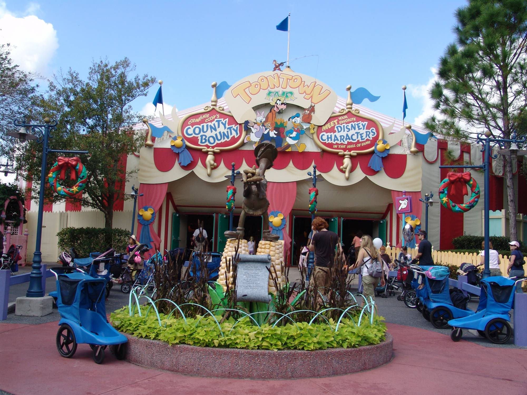 Magic Kingdom - Toontown Hall of Fame