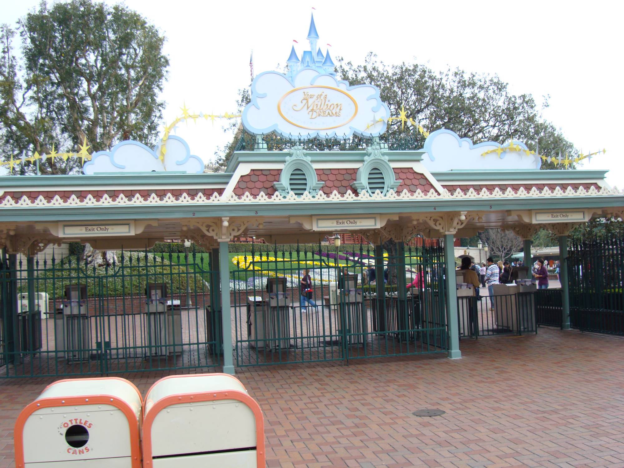 Disneyland - Main Entrance