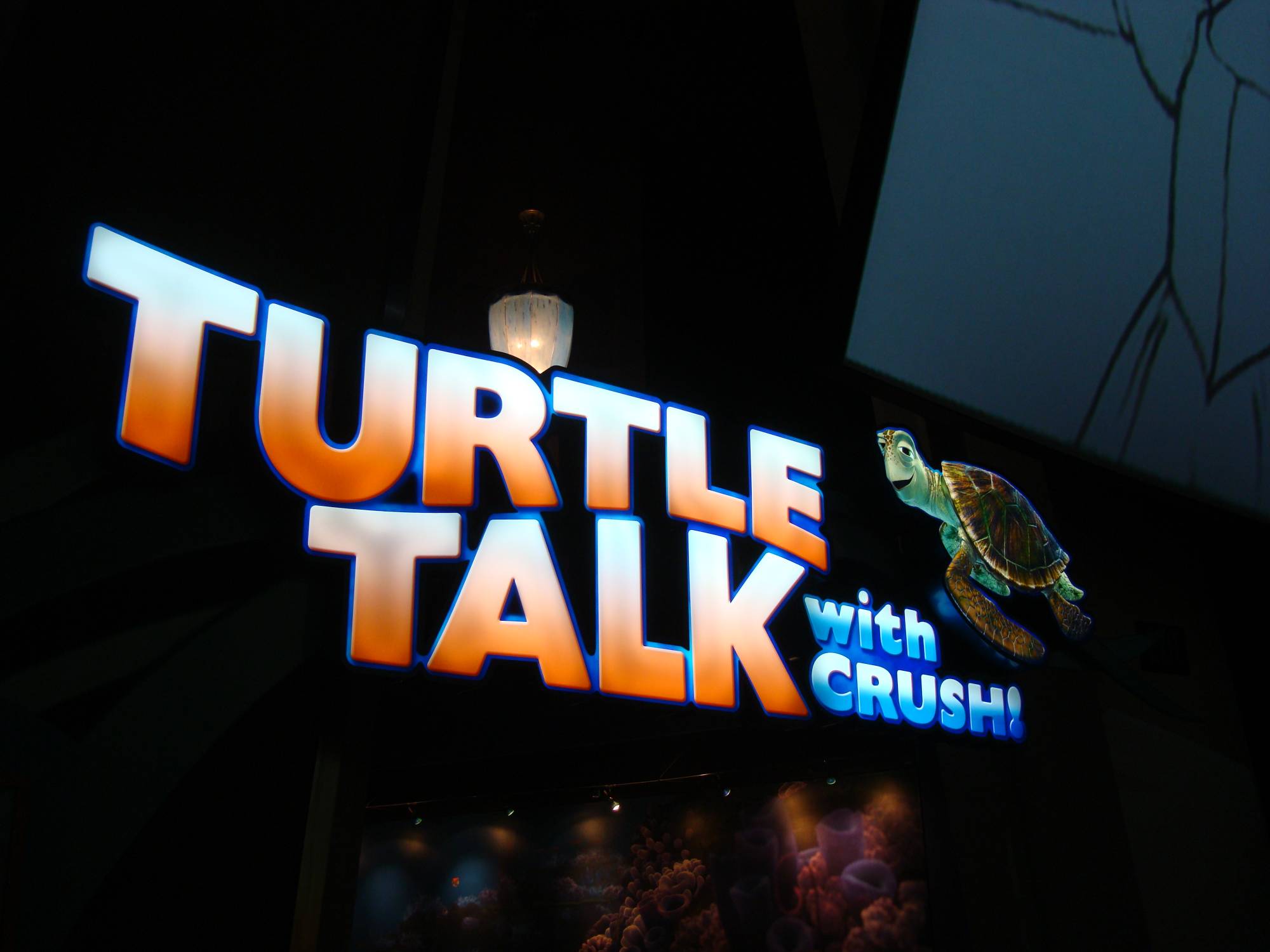 Hollywood Pictures Backlot - Turtle Talk with Crush